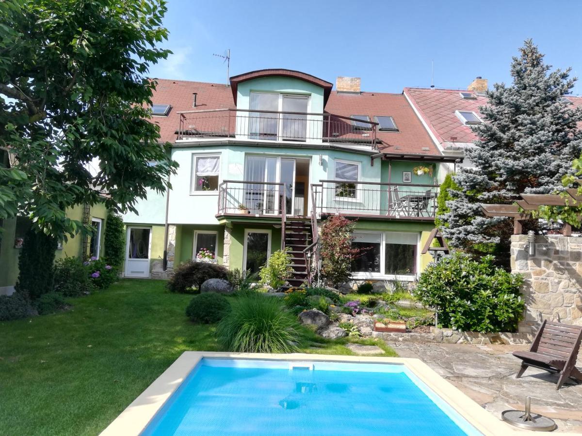 Homestay House 45 *